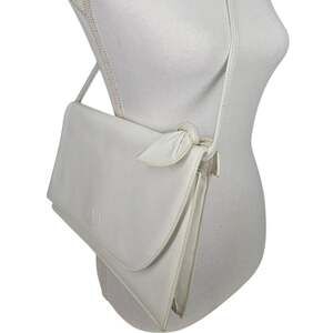 VINTAGE RARE VALENTINO GARAVANI “LES SACS” WHITE LEATHER SHOULDER BAG / CLUTCH